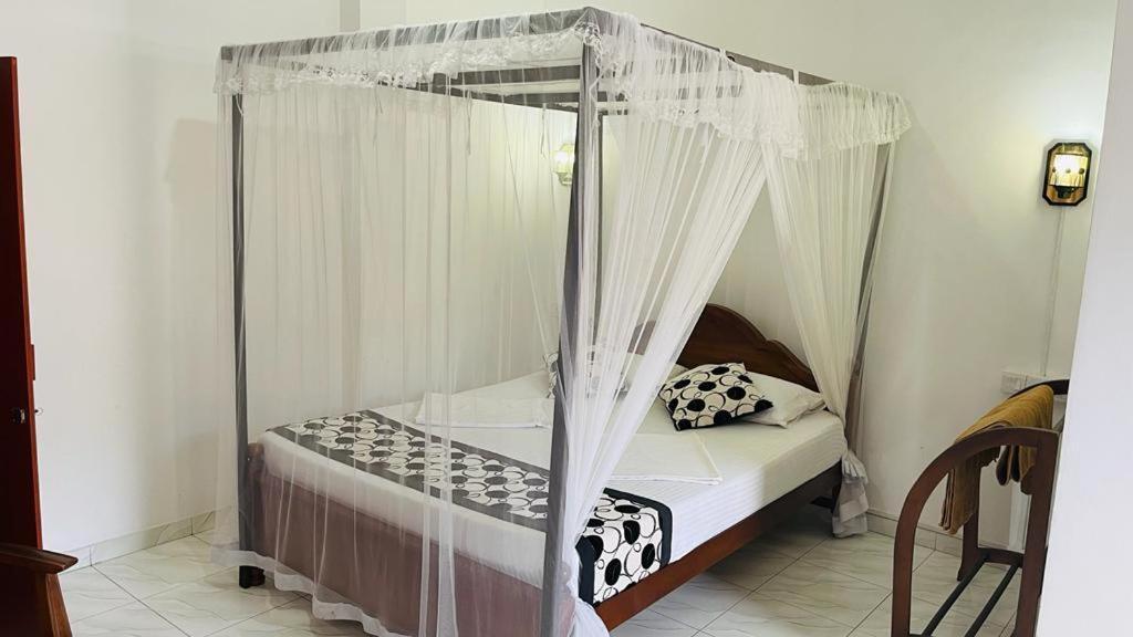Sunny Mood Guest House Unawatuna Kültér fotó