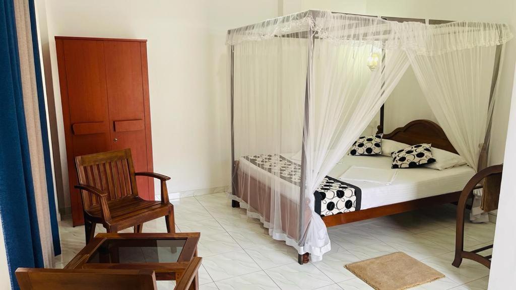 Sunny Mood Guest House Unawatuna Kültér fotó