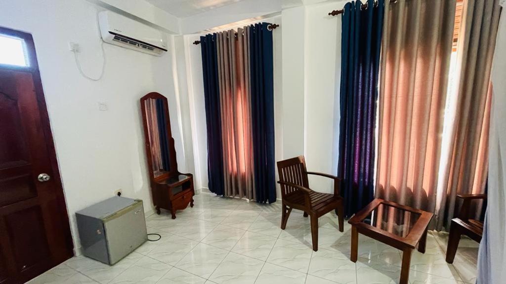 Sunny Mood Guest House Unawatuna Kültér fotó